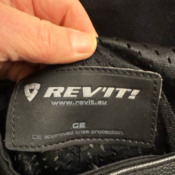 Rev’it ! Riding suit - Picture 8 of 15